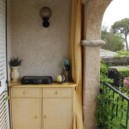 Duplex Vue Golf Saint-tropez 300m A Pied *