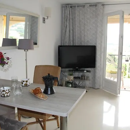 Duplex Vue Golf Saint-tropez 300m à Pied *