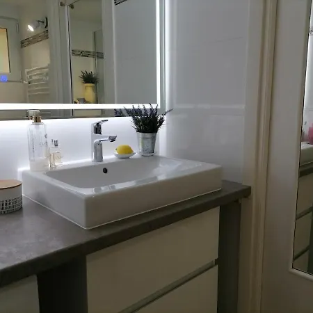 아파트 Duplex Vue Golf Saint-tropez 300m A Pied 로크부른수르알젠스